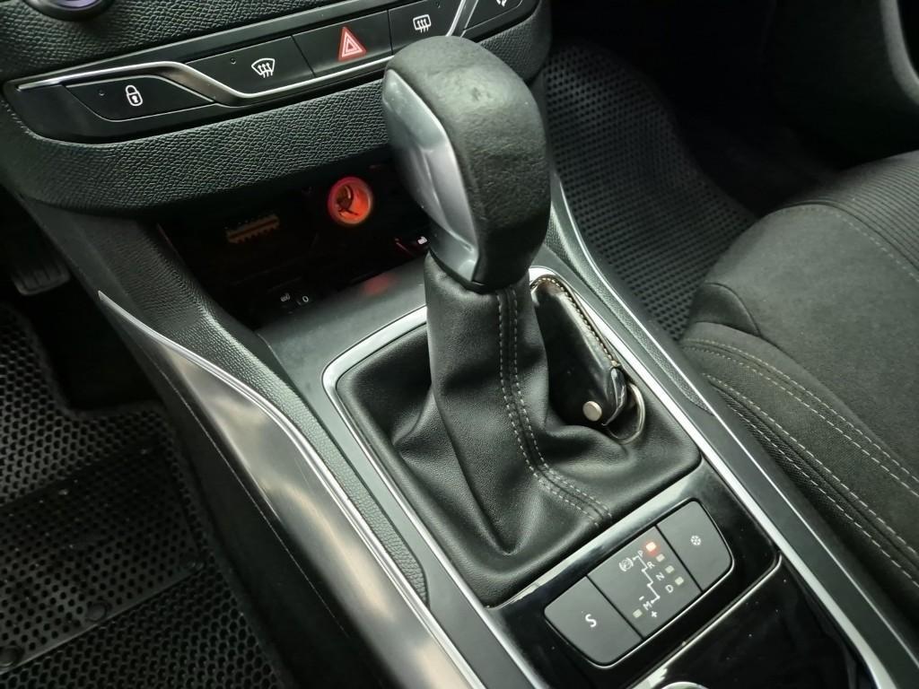 Peugeot 308 - Vista 8