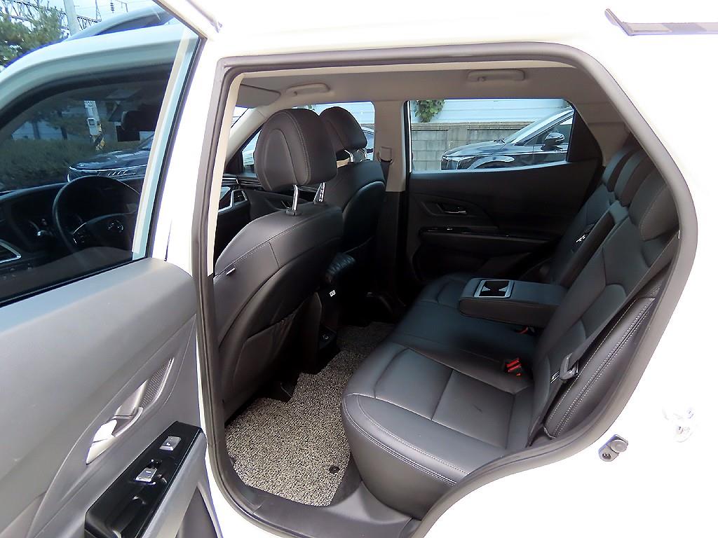 Ssangyong Korando - Vista 6