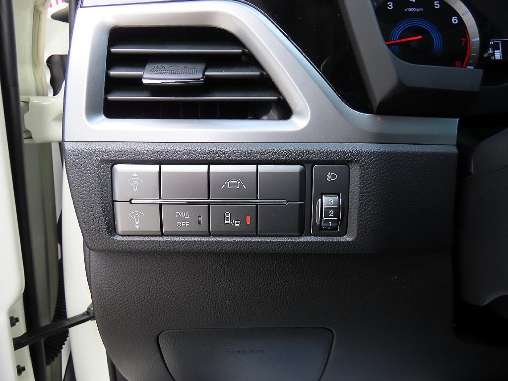 Ssangyong Korando - Vista 12