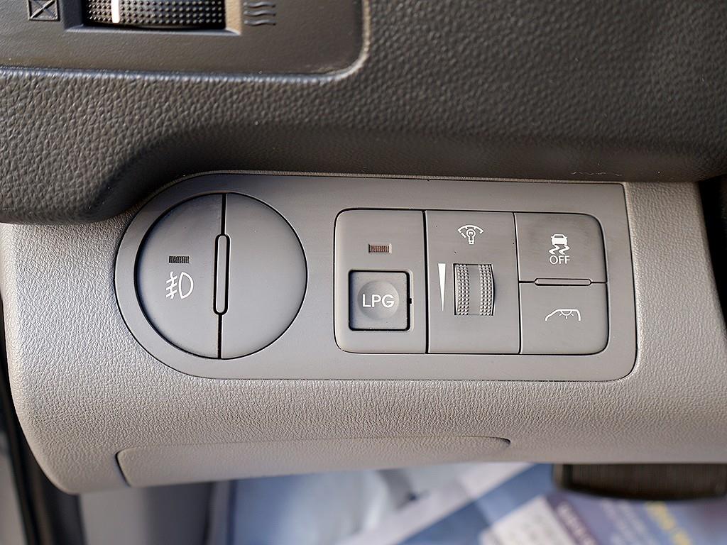 HYUNDAI Starex 2017 Gris - Importación desde Corea - HF Imports Iquique - Foto 10