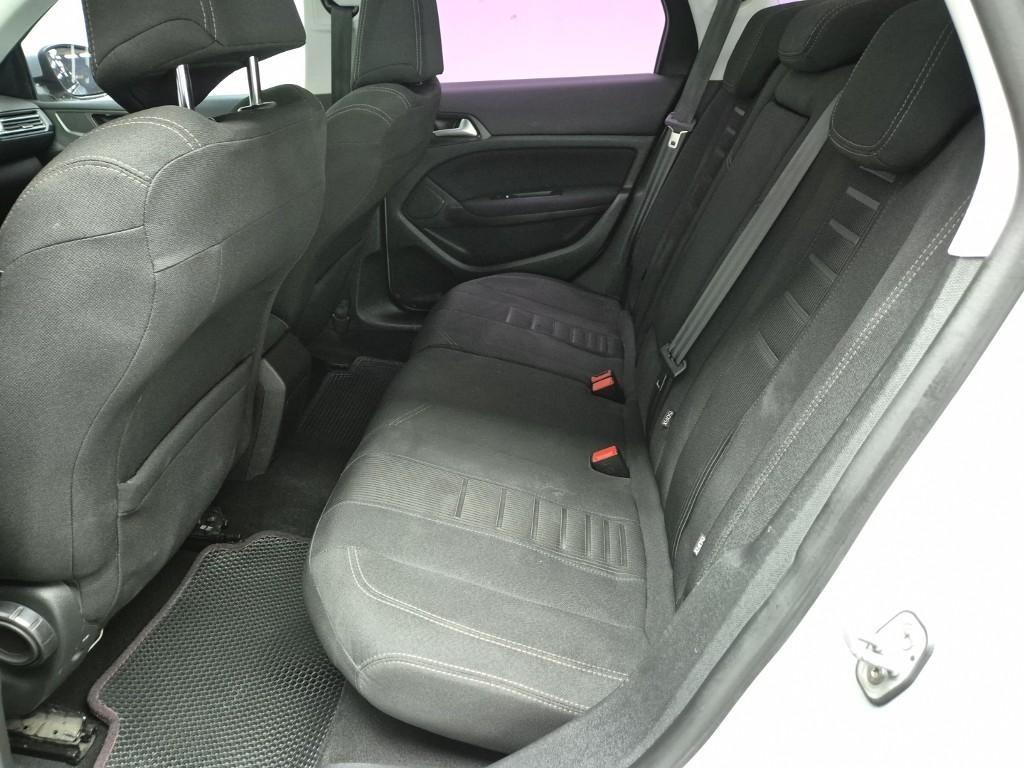 Peugeot 308 - Vista 12