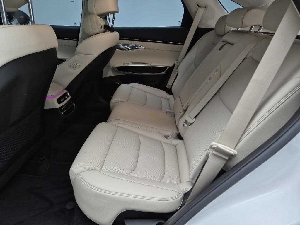 Genesis GV70 - Vista 12