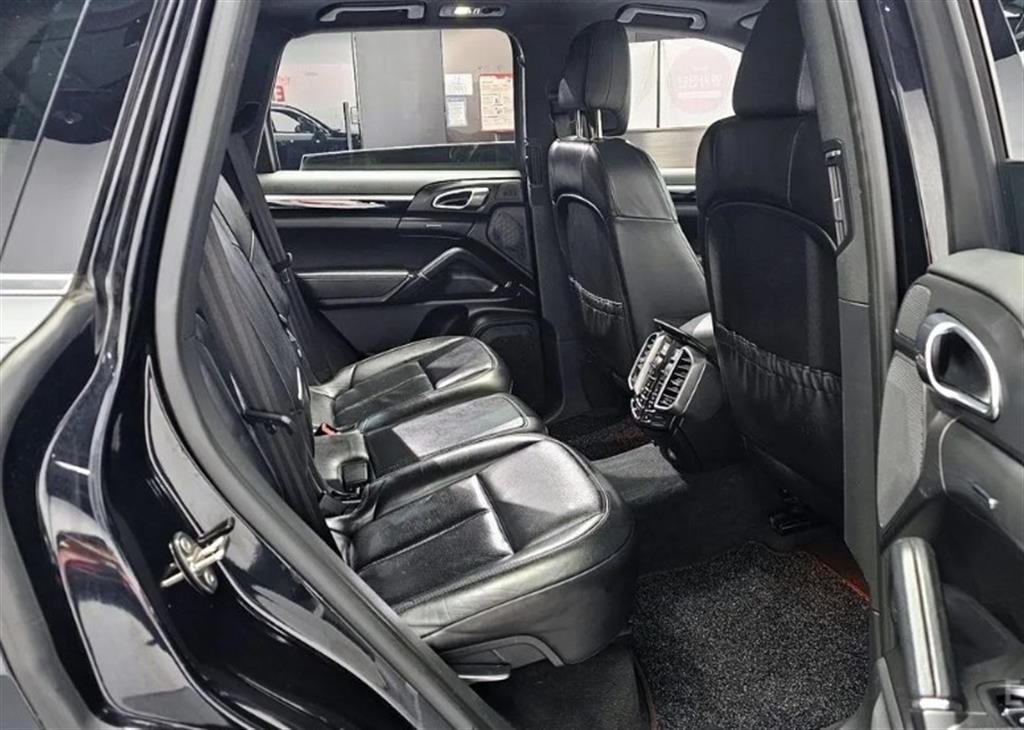 Porsche Cayenne - Vista 10