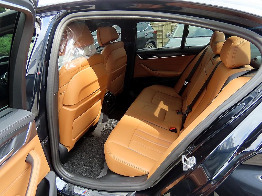 BMW 5 Series - Vista 6