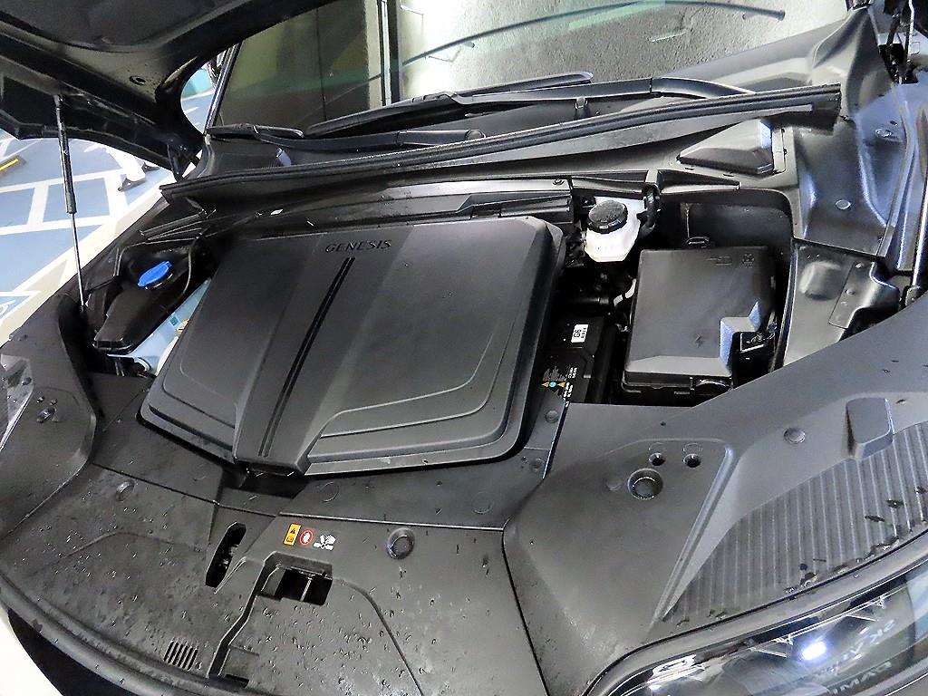 Genesis GV60 2023 Negro - Importación desde Corea - HF Imports Iquique - Foto 19