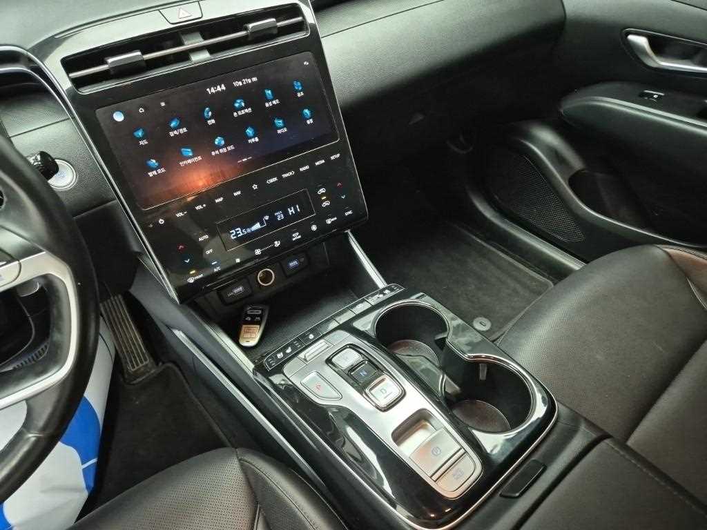 HYUNDAI Tucson - Vista 10