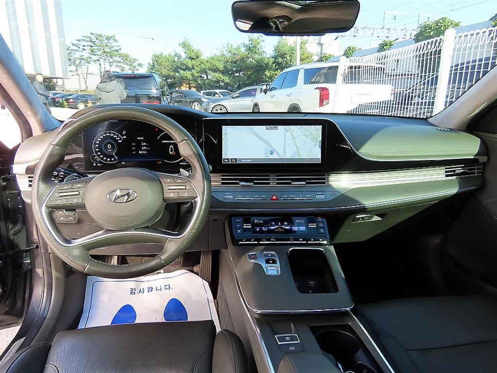 HYUNDAI Grandeur - Vista 7