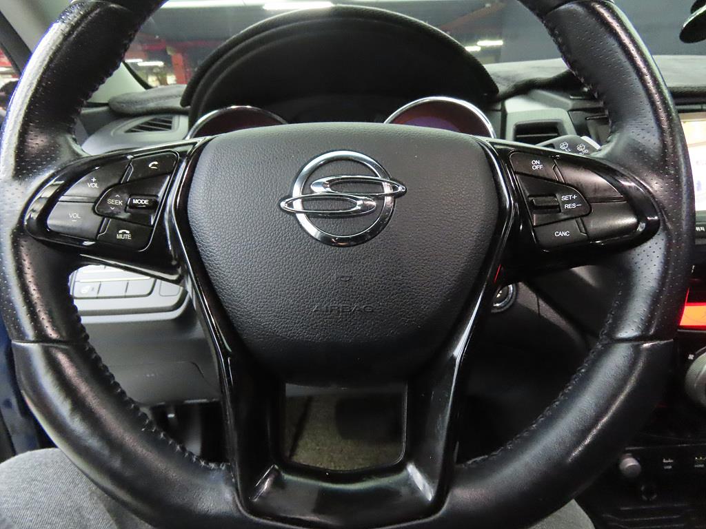 Ssangyong Tivoli - Vista 11