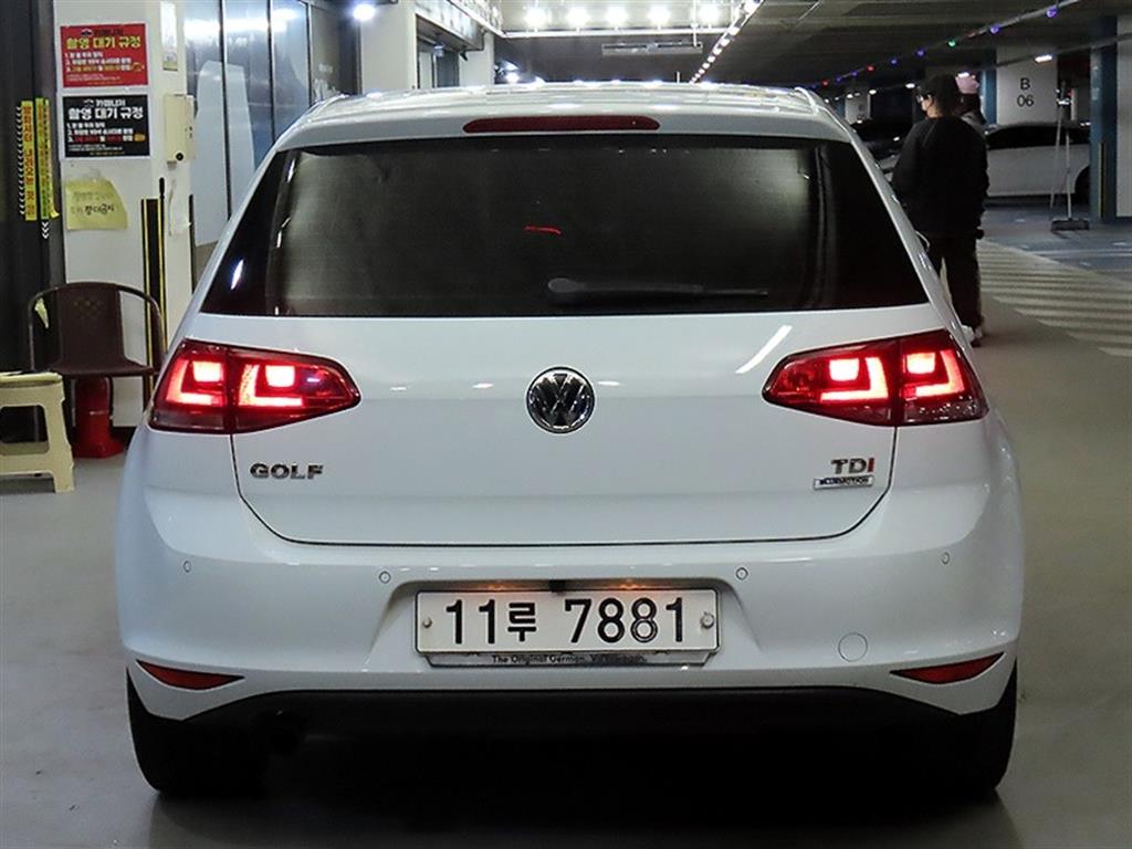 Volkswagen Golf - Vista 5
