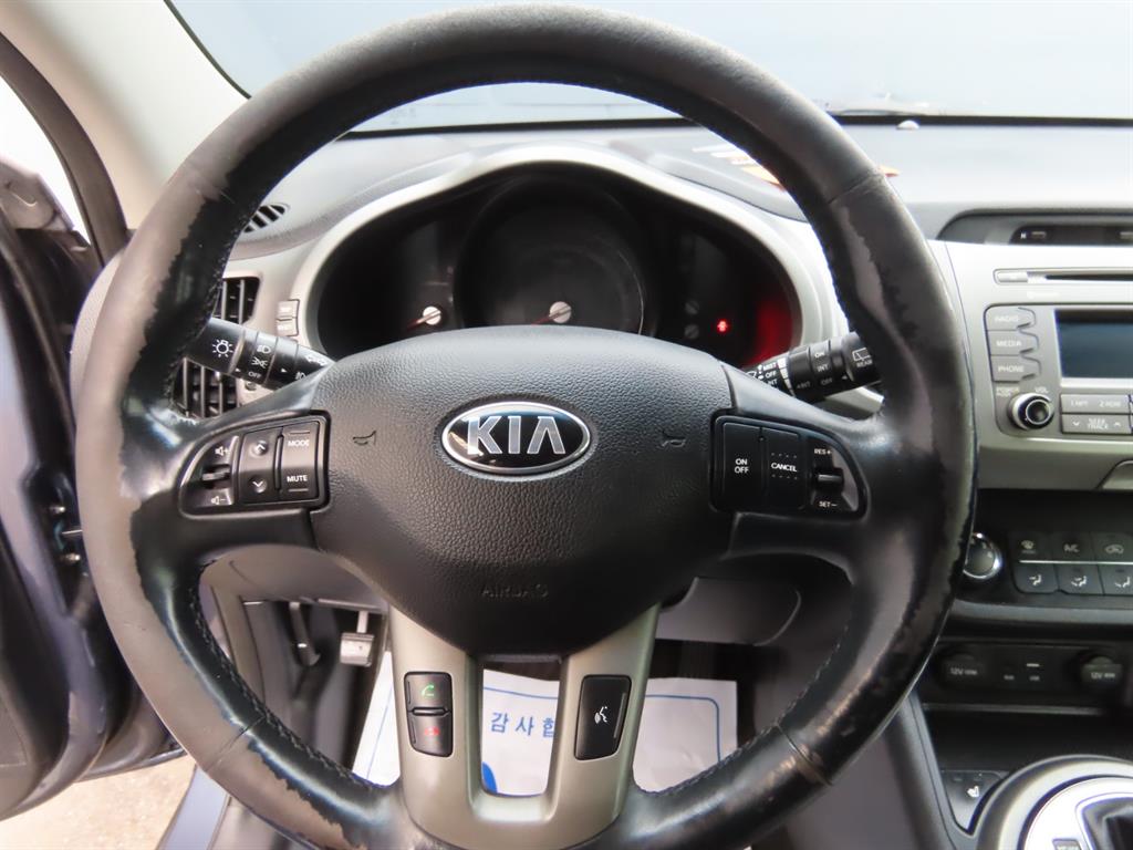 KIA Sportage 2015 Gris - Importación desde Corea - HF Imports Iquique - Foto 8