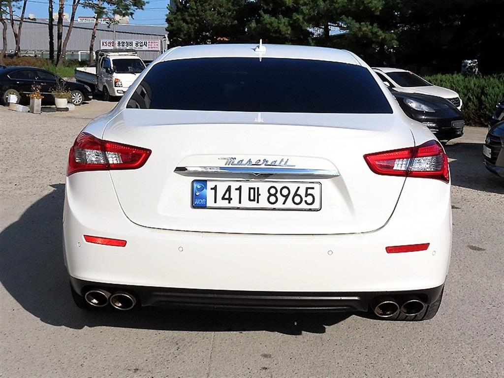 Maserati Ghibli - Vista 4