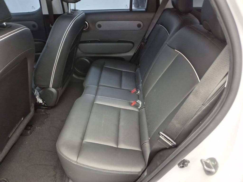 HYUNDAI Casper - Vista 12