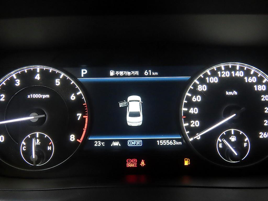 Genesis G90 - Vista 9