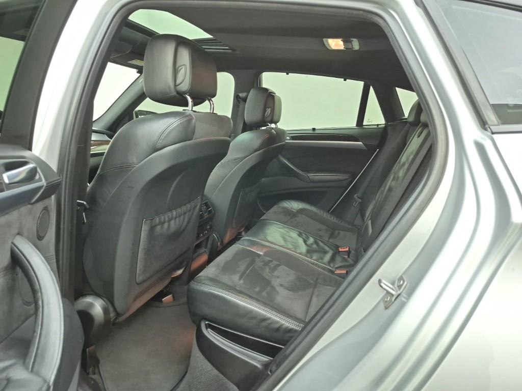 BMW X6 - Vista 12