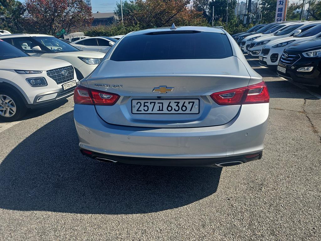 Chevrolet Malibu - Vista 4