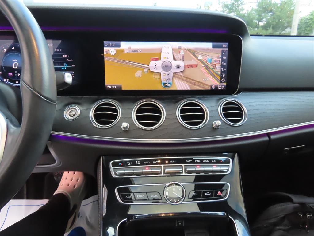 Mercedes Benz E class 2019 Azul - Importación desde Corea - HF Imports Iquique - Foto 13