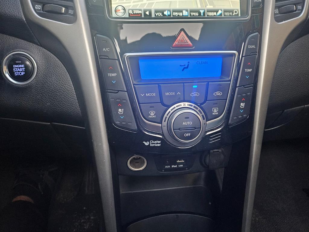 HYUNDAI i30 - Vista 11