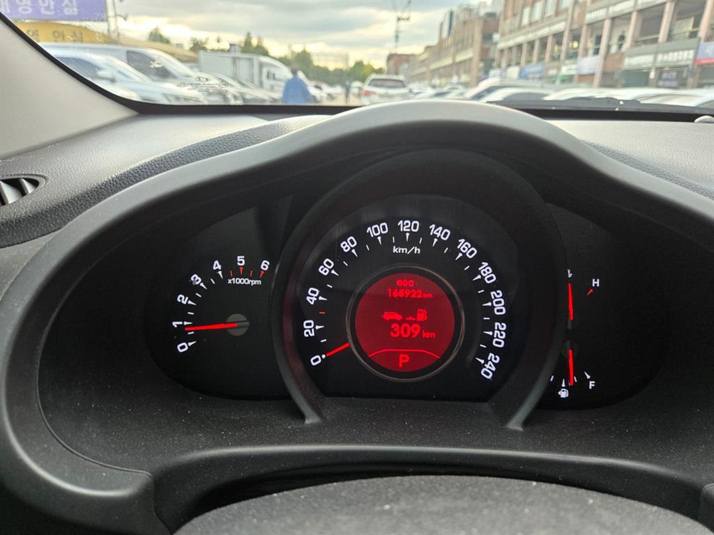 KIA Sportage - Vista 6