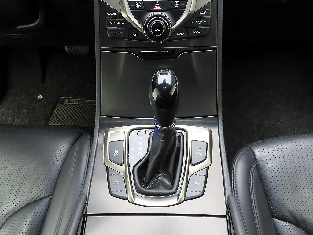 HYUNDAI Grandeur - Vista 10