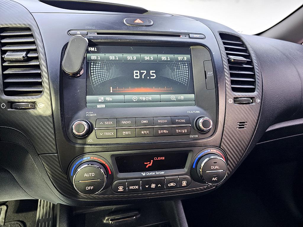 KIA K3 2013 Negro - Importación desde Corea - HF Imports Iquique - Foto 15