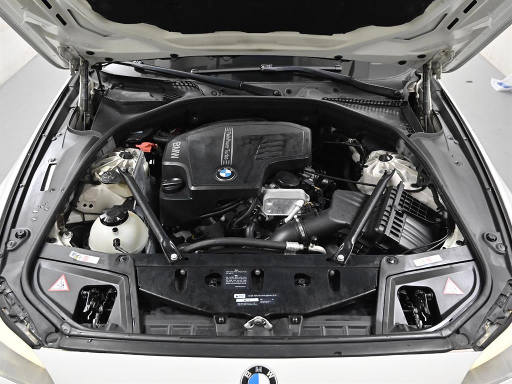 BMW 5 Series - Vista 7