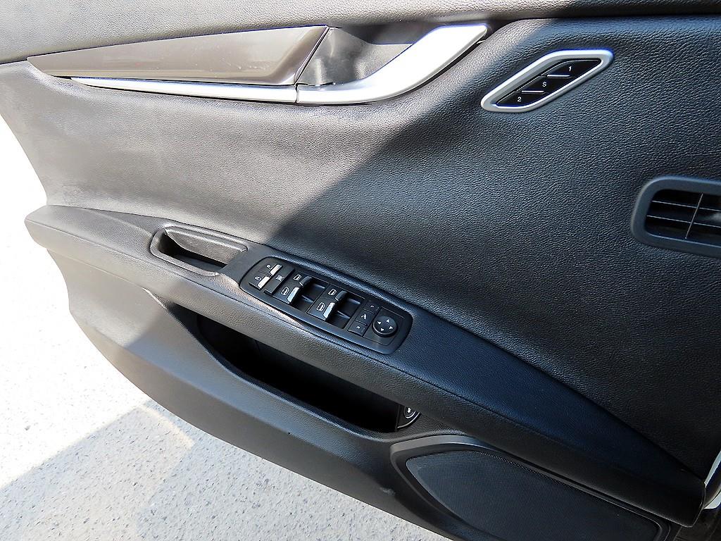 Maserati Ghibli - Vista 11