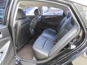 HYUNDAI Sonata - Vista 12