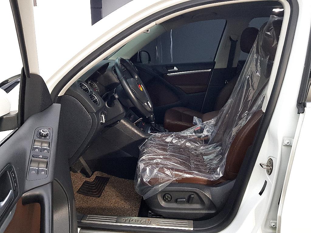 Volkswagen Tiguan - Vista 8