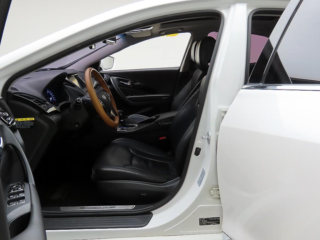 HYUNDAI Grandeur 2014 Blanco - Importación desde Corea - HF Imports Iquique - Foto 13