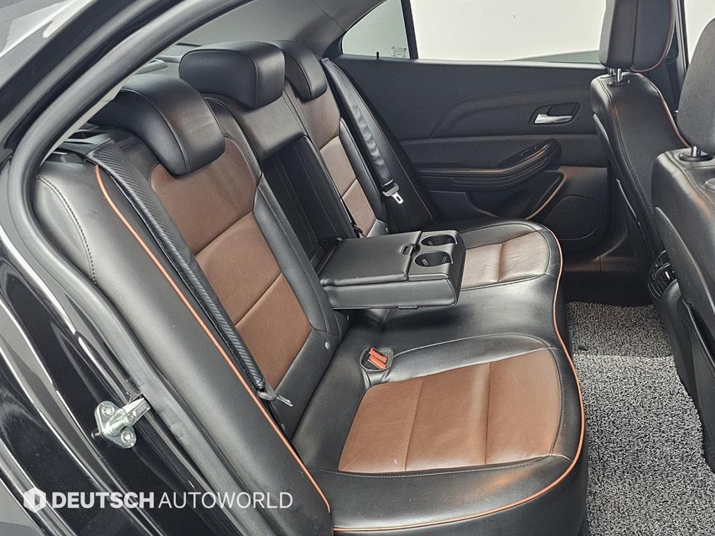 Chevrolet Malibu - Vista 10