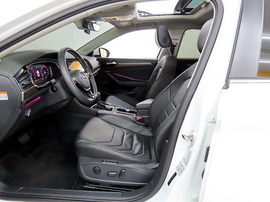 Volkswagen Jetta - Vista 5