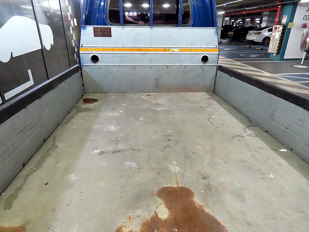Small Truck Cargo (small) - Vista 6