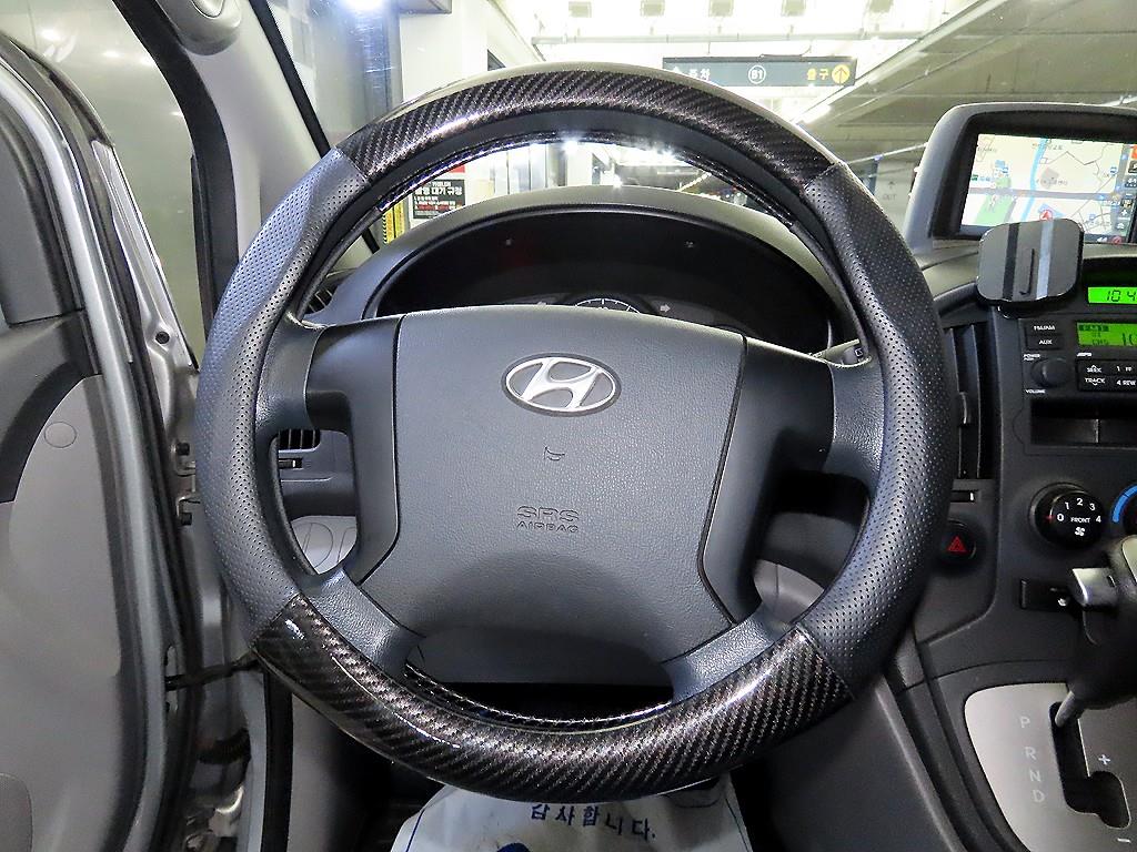 HYUNDAI Starex - Vista 9