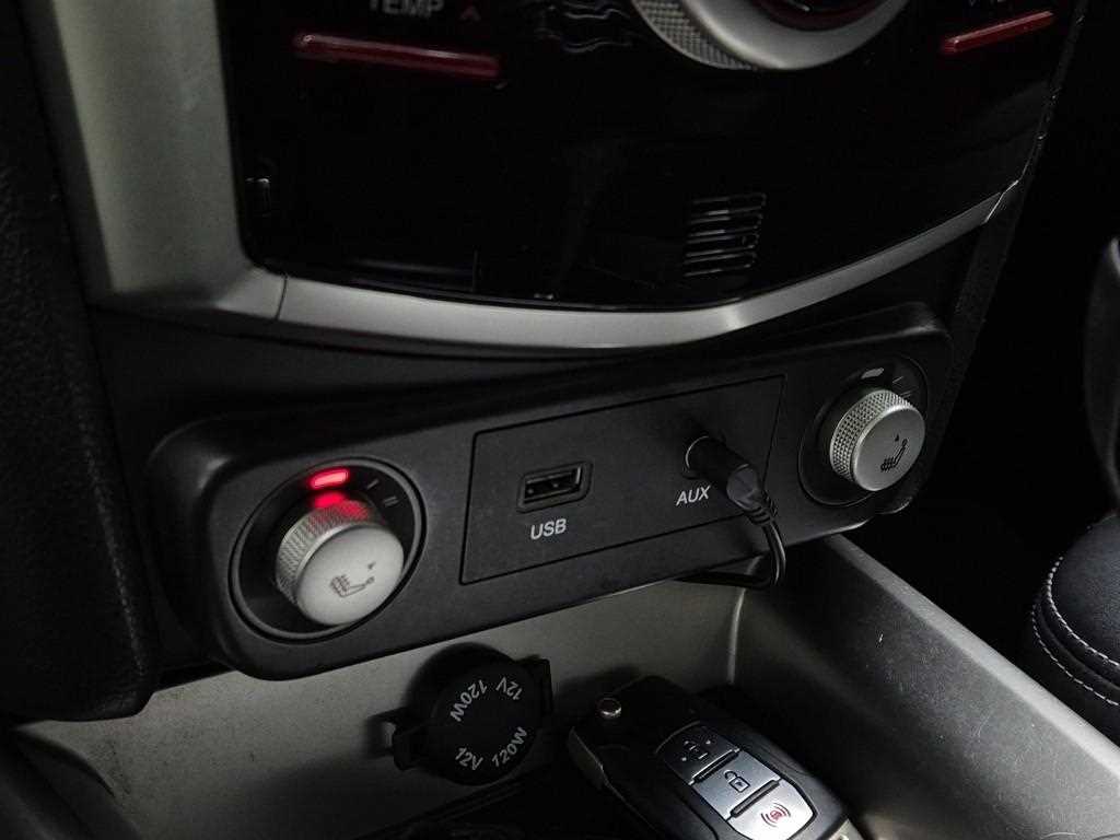 Ssangyong Tivoli 2015 Blanco - Importación desde Corea - HF Imports Iquique - Foto 16