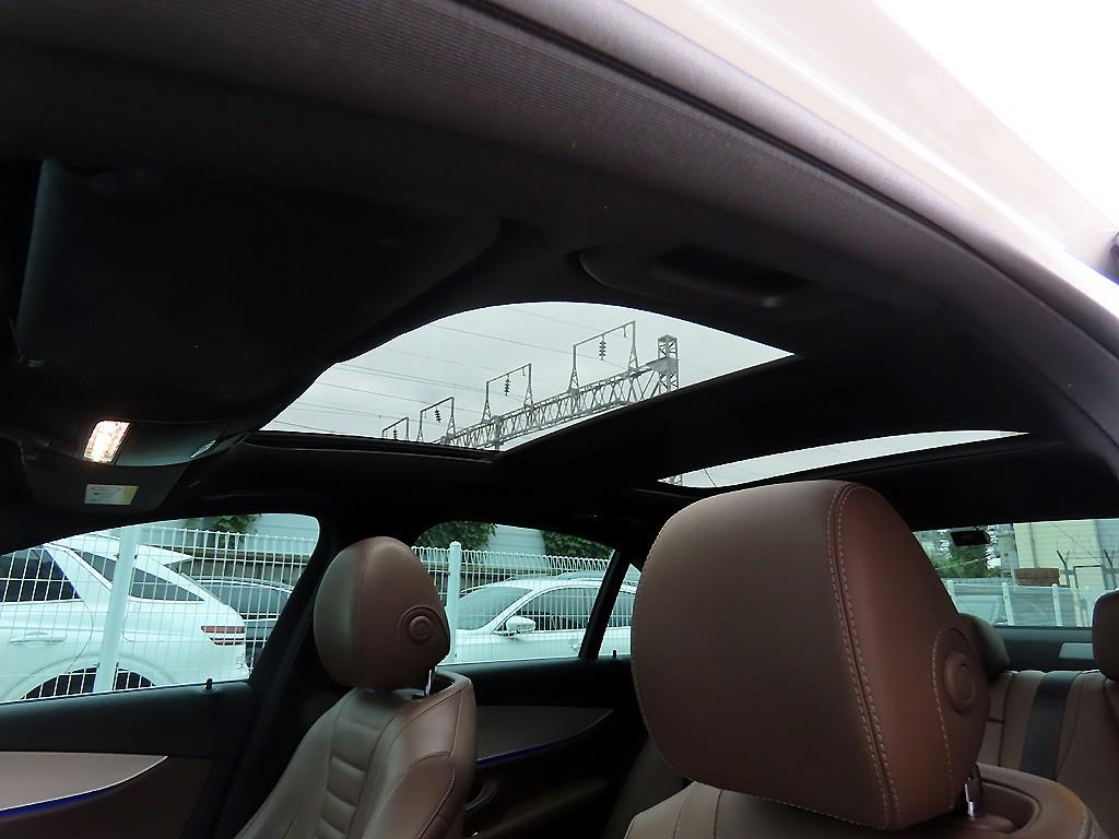 Mercedes Benz E class 2021 Blanco - Importación desde Corea - HF Imports Iquique - Foto 17