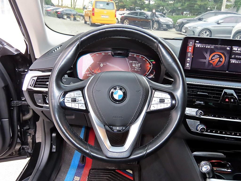 BMW 5 Series - Vista 8