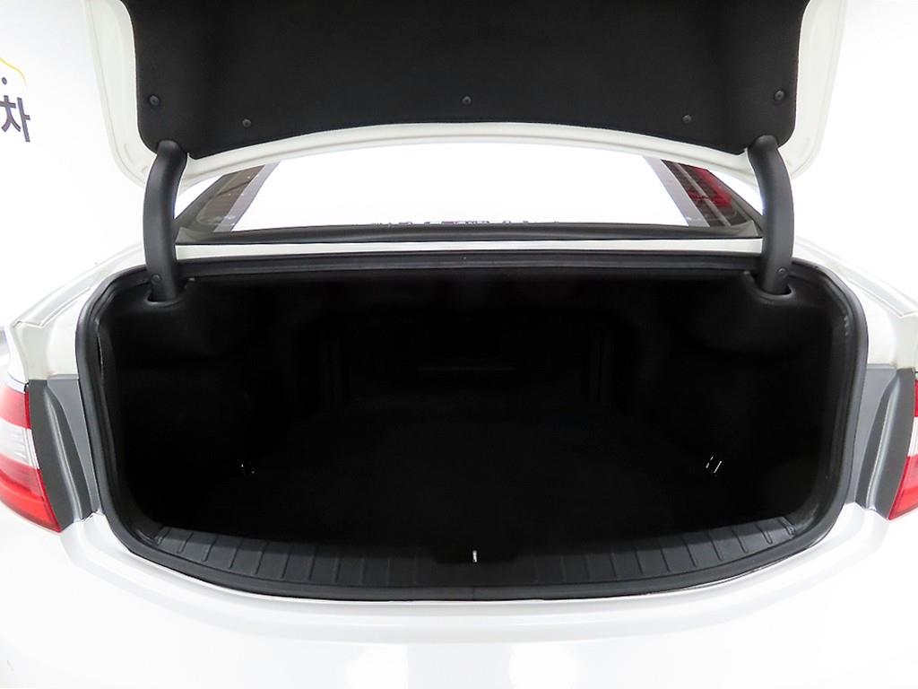 HYUNDAI Grandeur - Vista 5