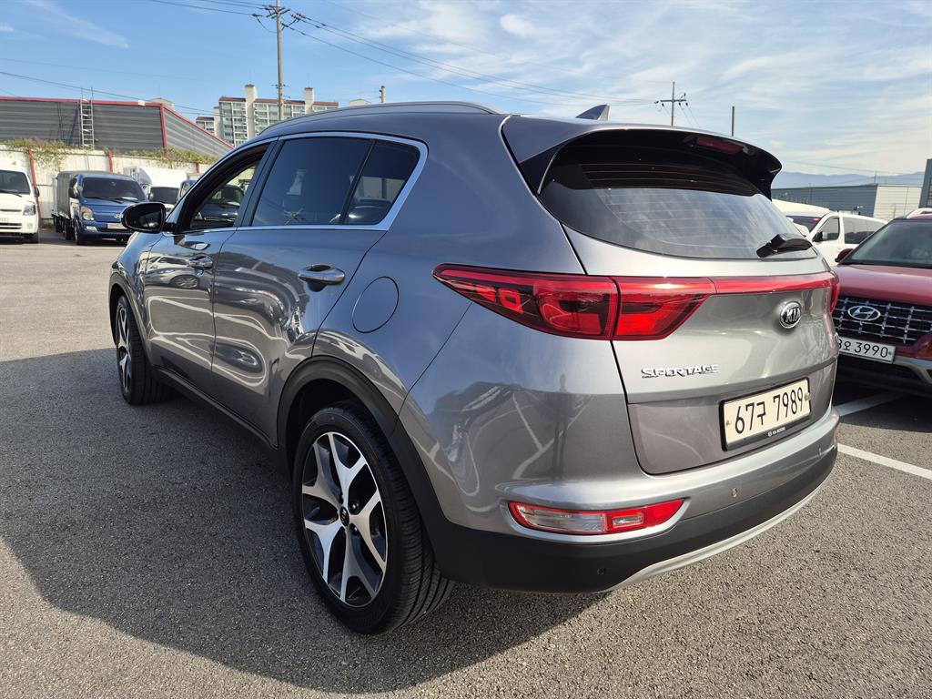 KIA Sportage - Vista 6