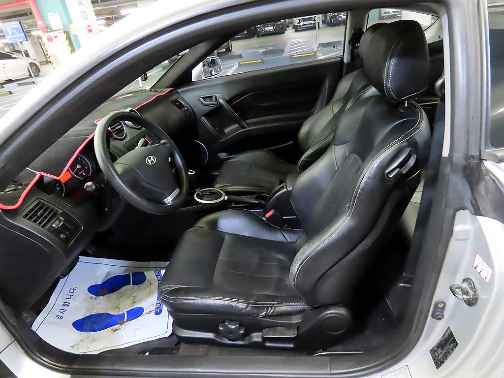 HYUNDAI Tuscani - Vista 6