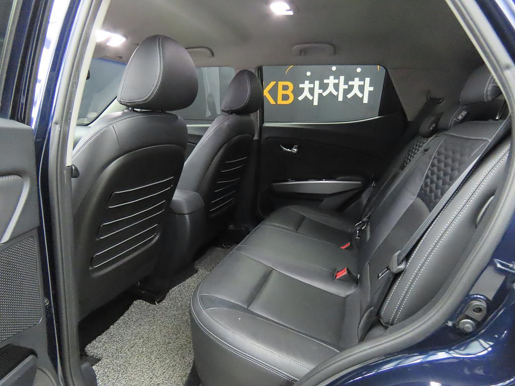 Ssangyong Tivoli - Vista 6