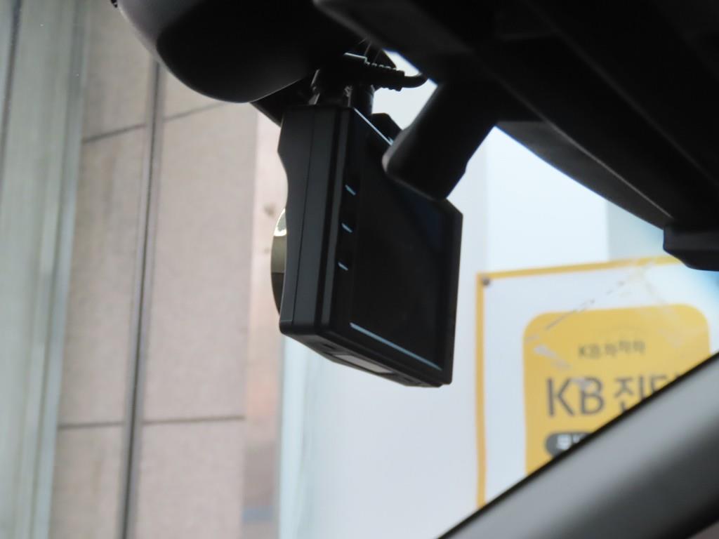 Ssangyong Korando - Vista 11