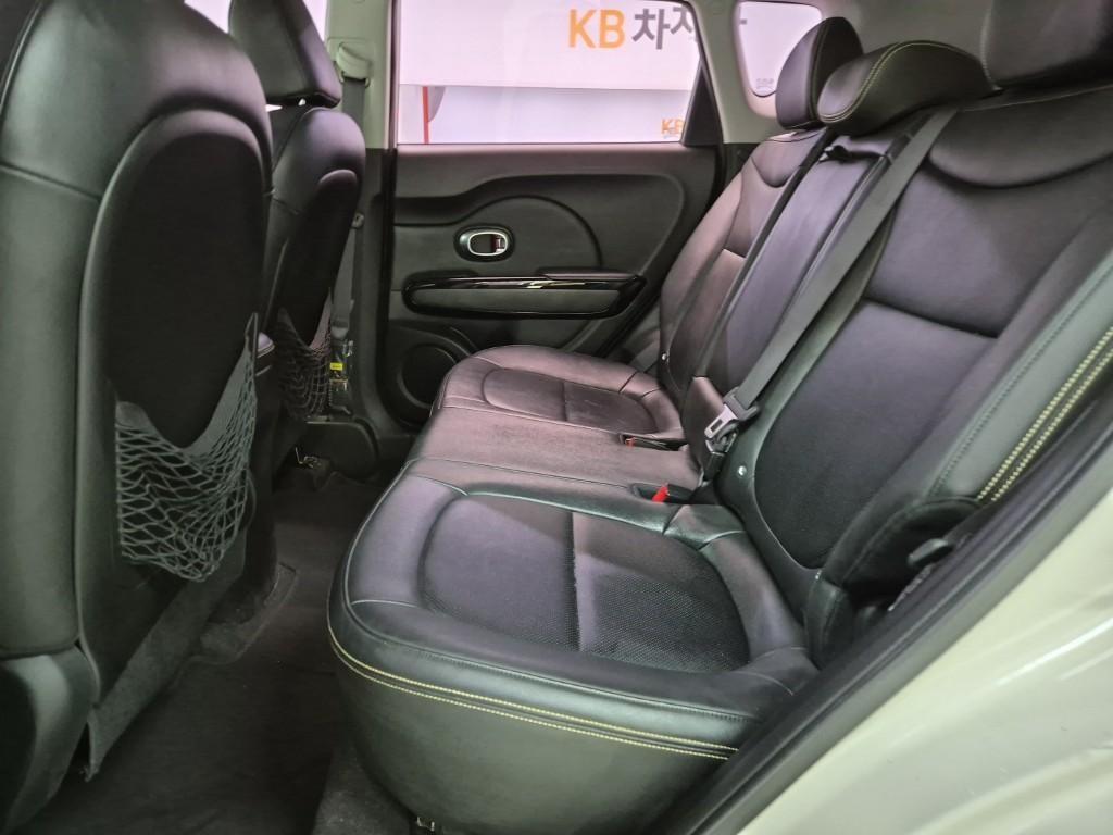 KIA Soul - Vista 9