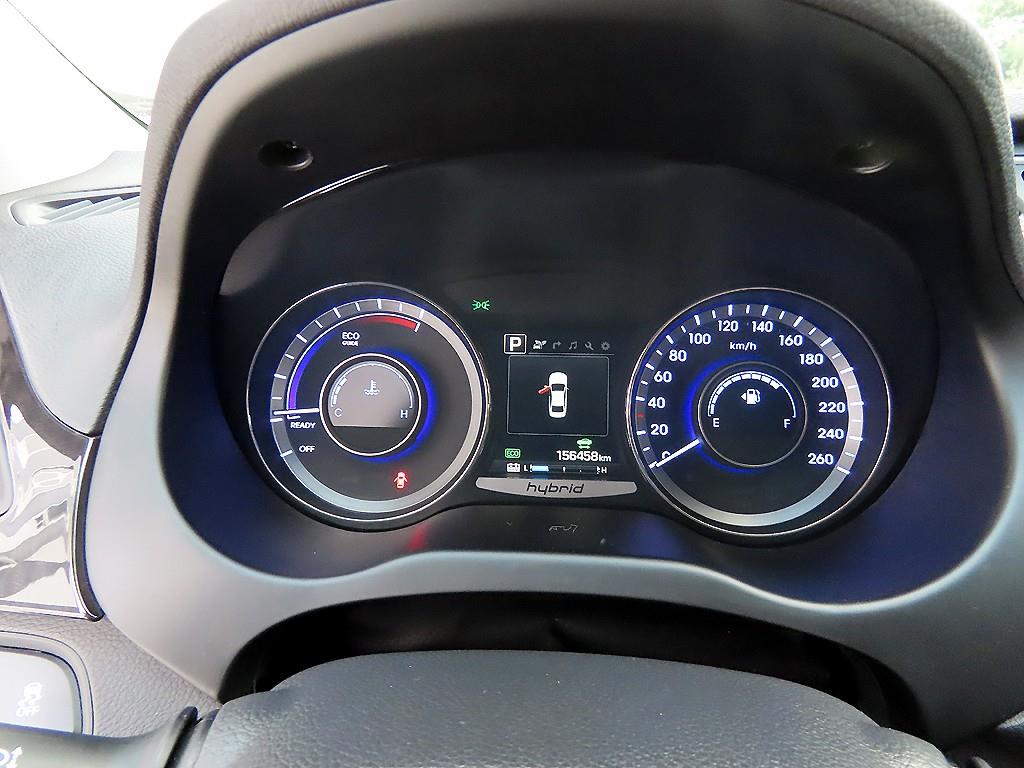 HYUNDAI Grandeur - Vista 9