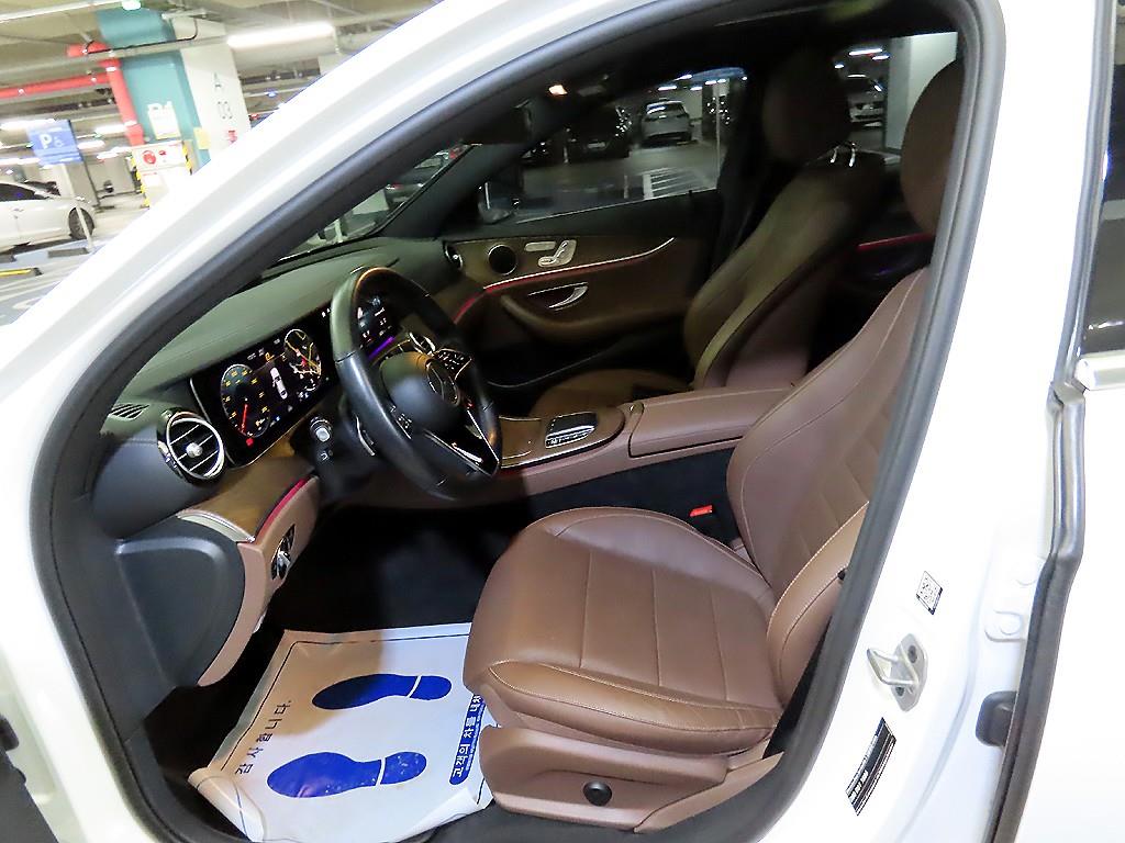 Mercedes Benz E class - Vista 10