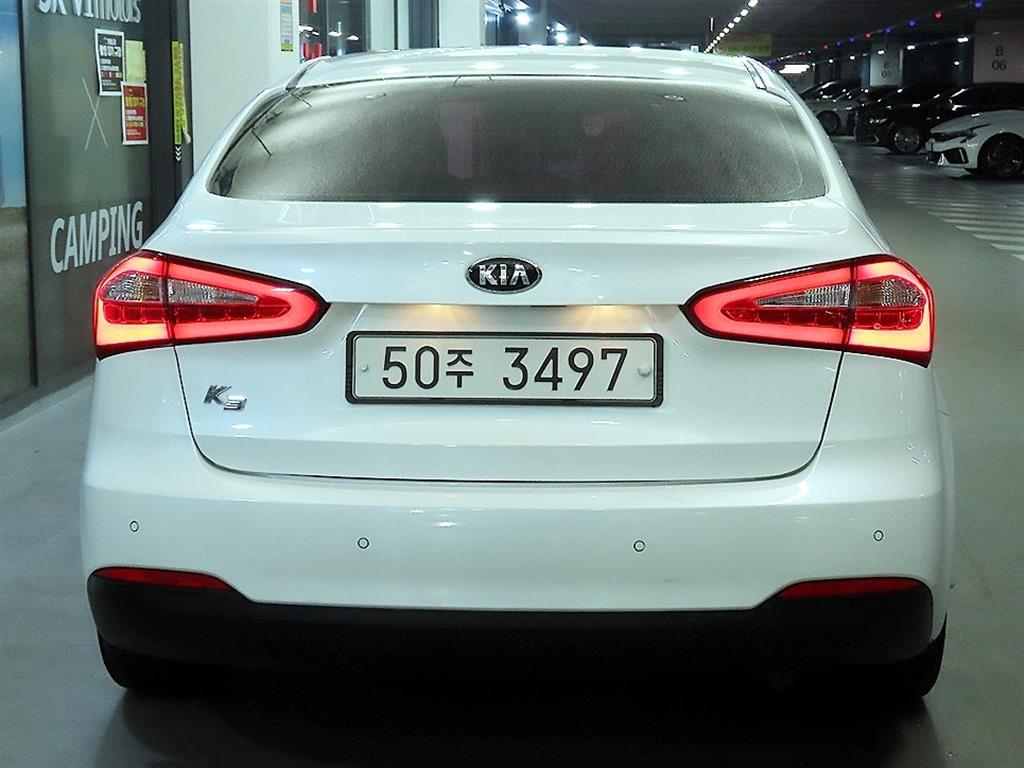 KIA K3 - Vista 5