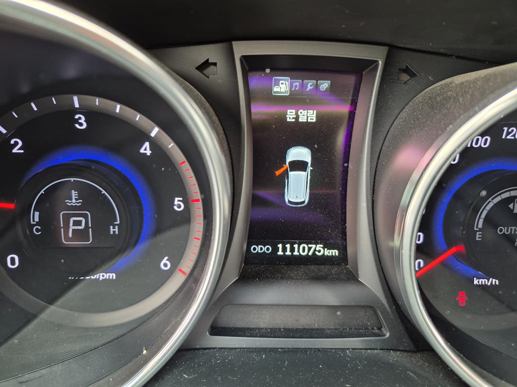 HYUNDAI Santa Fe - Vista 7