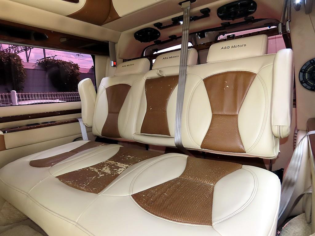 Chevrolet Express van - Vista 7