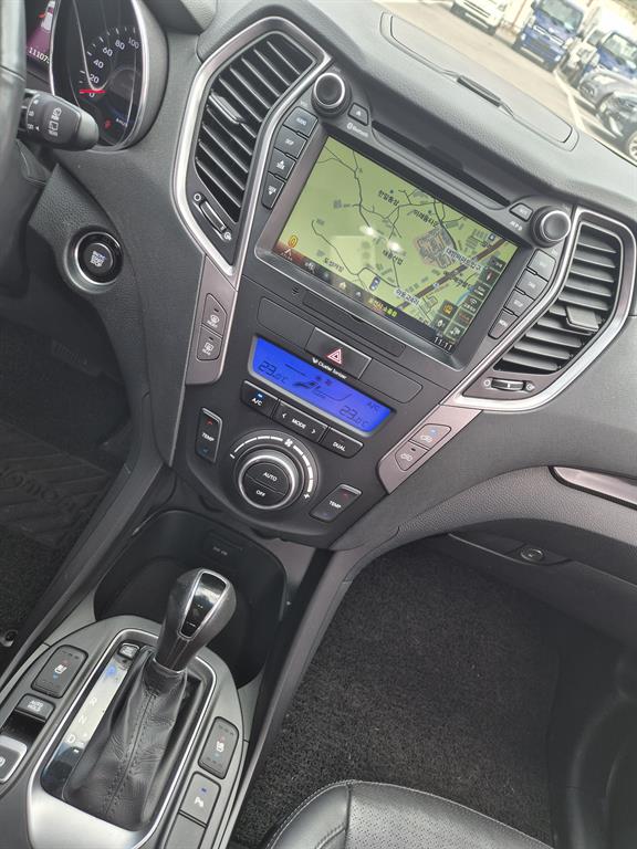 HYUNDAI Santa Fe - Vista 12