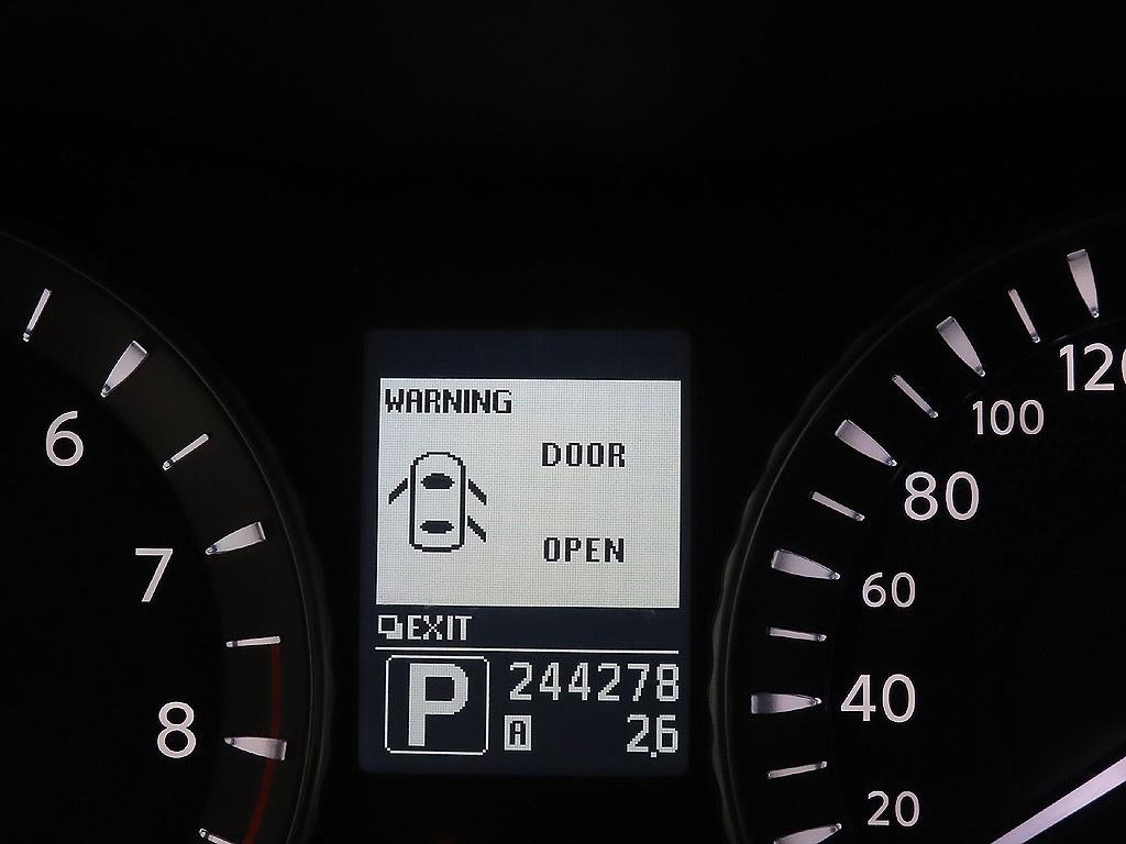 Infiniti M - Vista 11