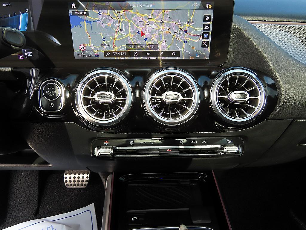 Mercedes Benz GLA Class 2021 Blanco - Importación desde Corea - HF Imports Iquique - Foto 13